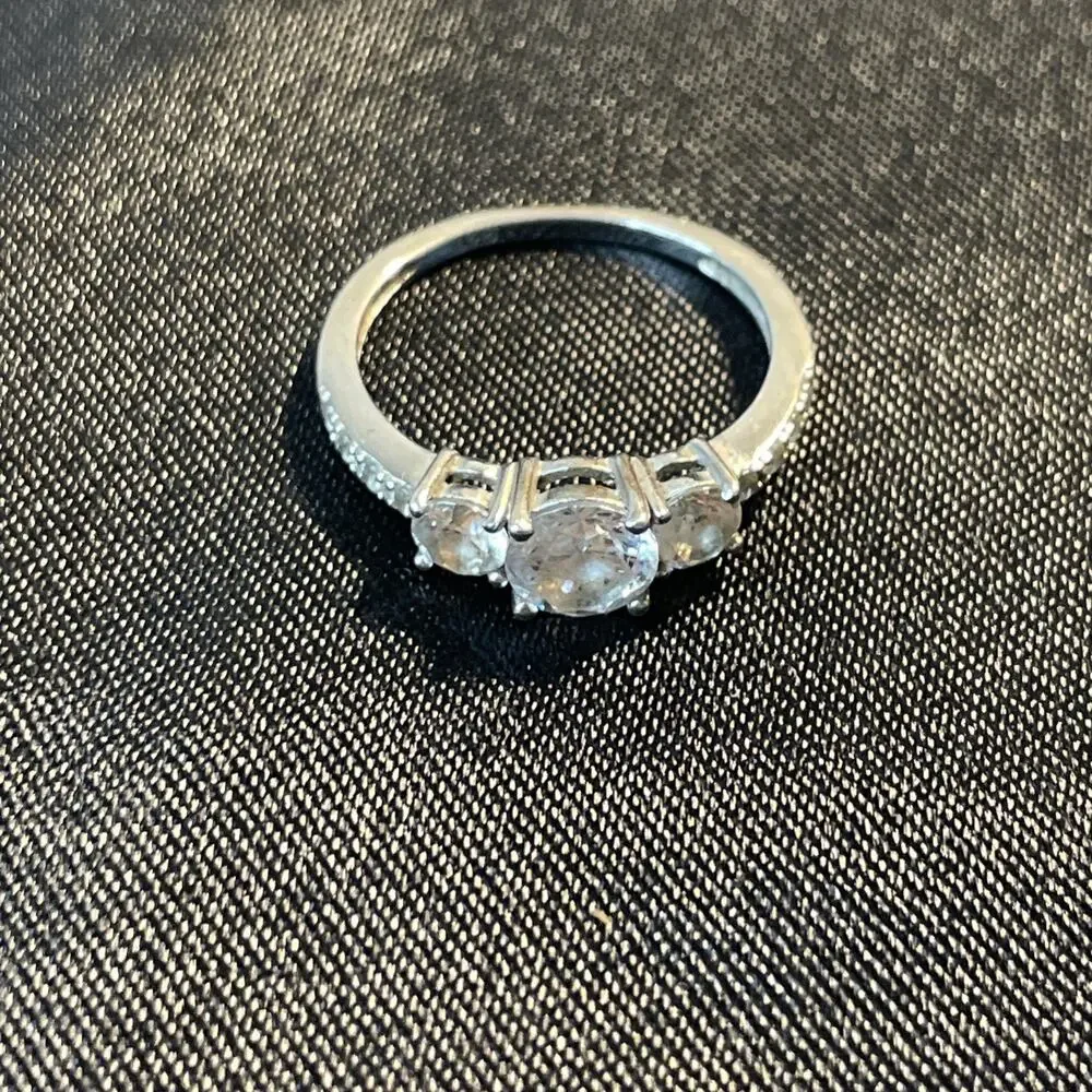 Vintage 925 Sterling Silver Three Stone Cubic Zirconia Engagement Ring Sz 7